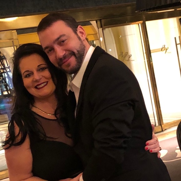 Meet your Posher, Vivian - Picture 1 of 4